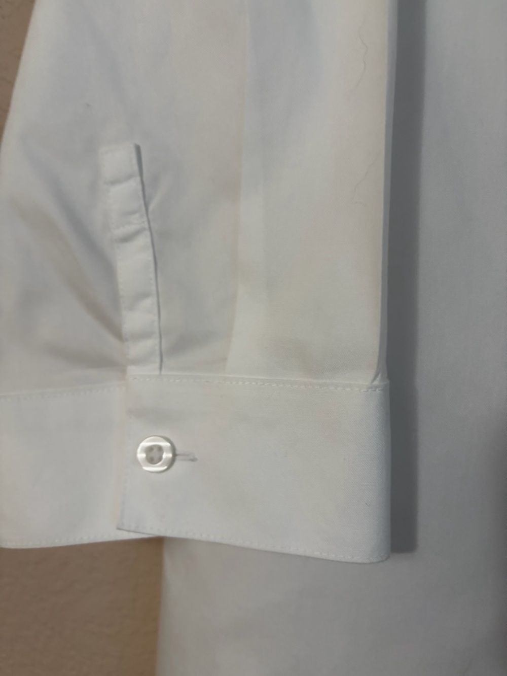 Chico’s White Wrinkle Resistant Button Down Shirt No-Iron Size 2 Large - Picture 5 of 8